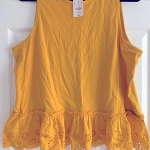 Women’s top with eyelet ruffle